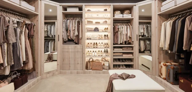 HIGH-END Fashion store